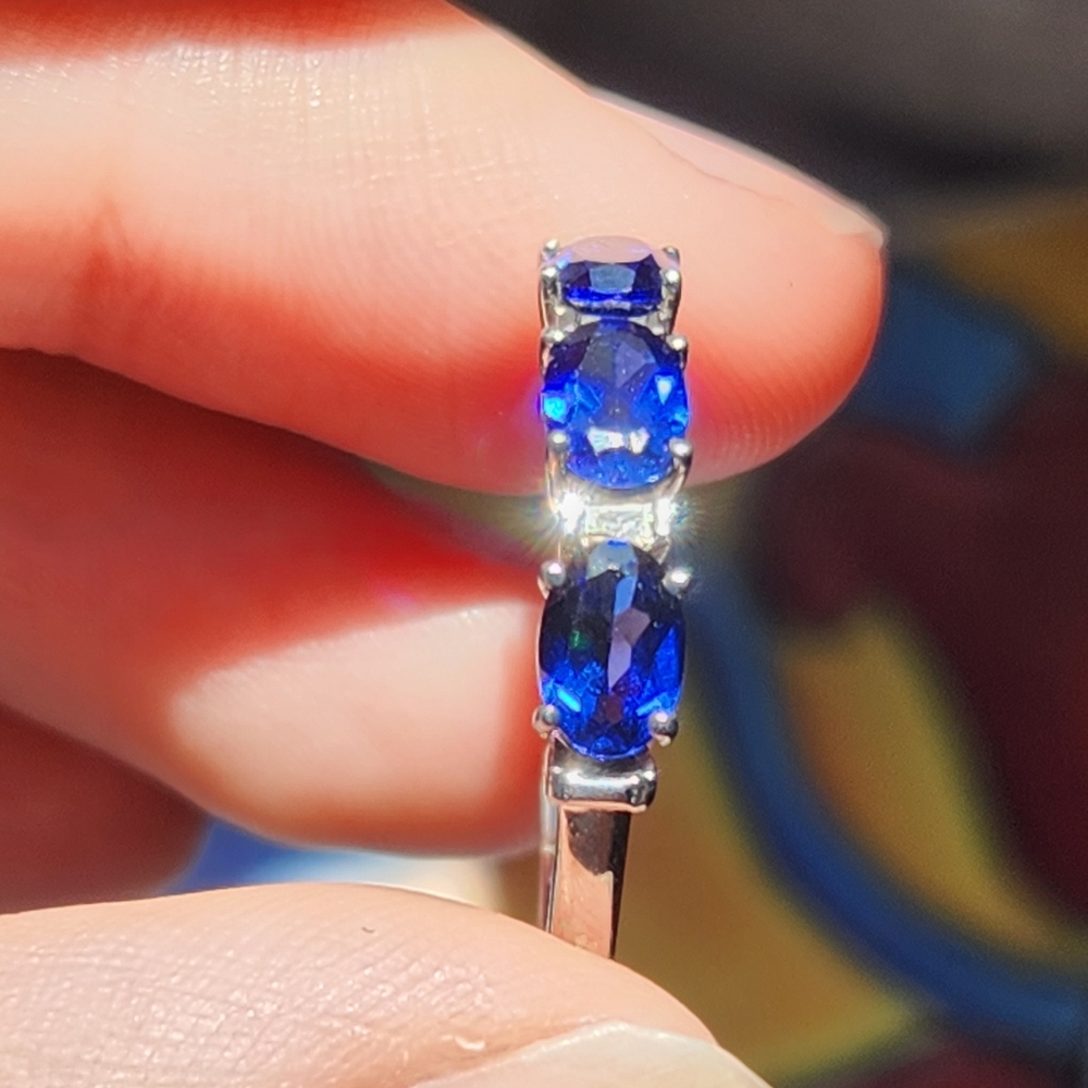 Blue (Sapphire) Trilogy Oval ring